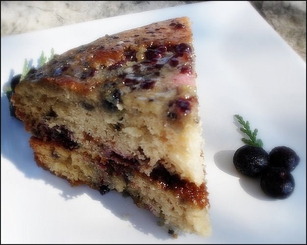 Berry Vanilla Cake