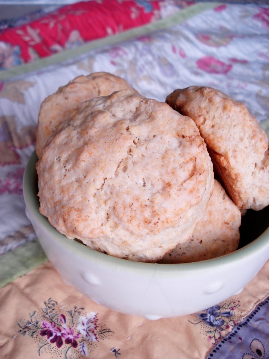 Cupcakes and Biscuits: A Carb Lover's Heaven :)