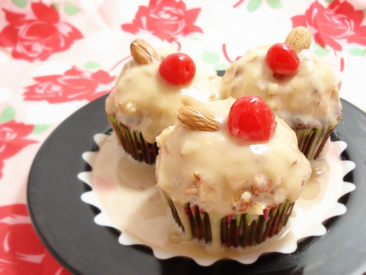 Dairy Free Sticky Toffee Pudding Cupcakes with Kahlua Almond Ice Cream and Caramel/Cream Cheese Sauce or "frosting"